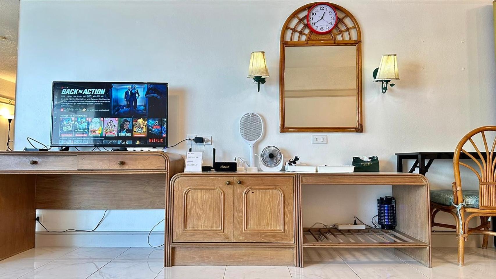20fl Front Huge 1-bed Next To 5-star Apartment *